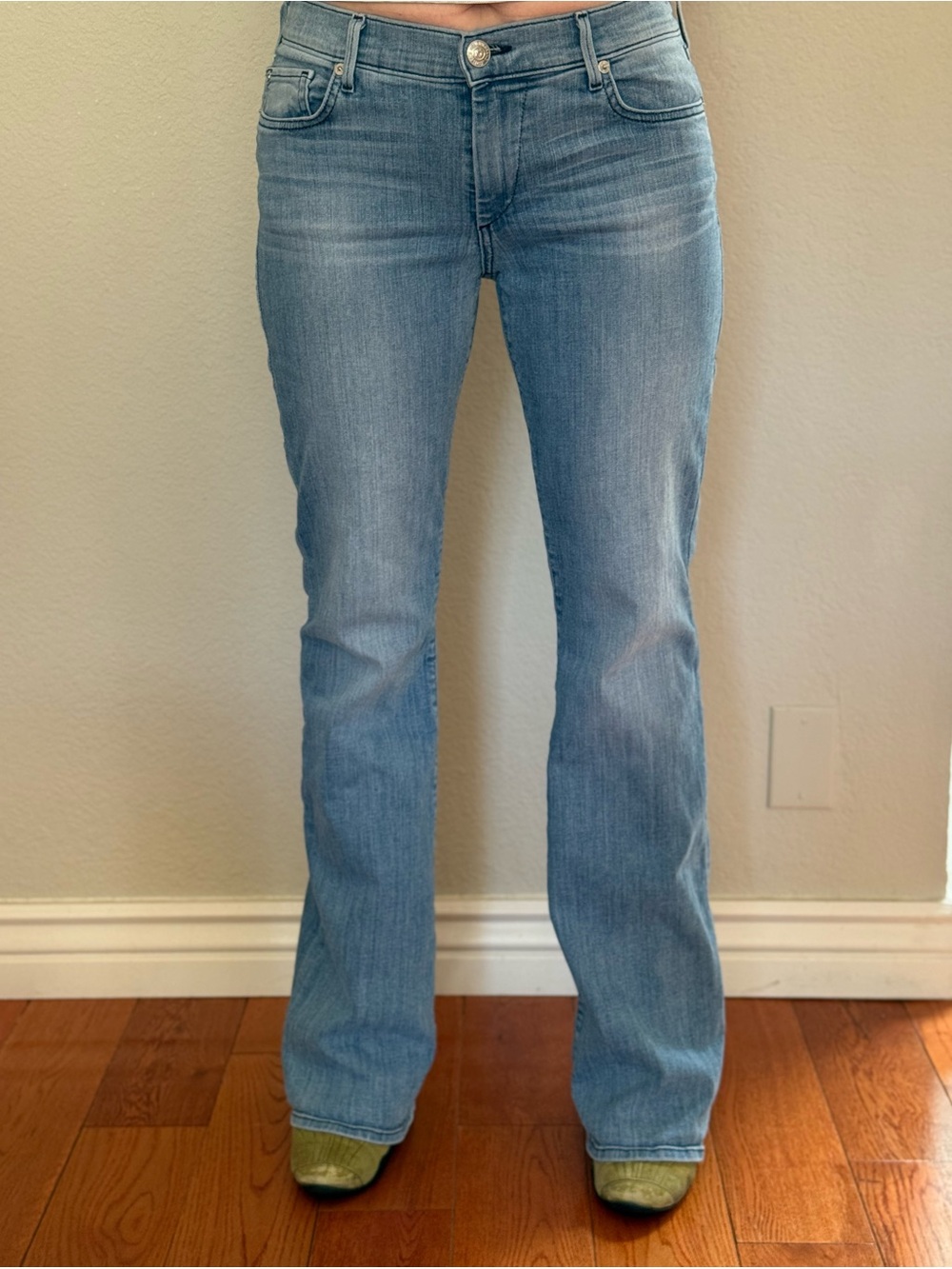 TRUE RELIGION Light Blue Women's Bootcut Jeans - Picture 5 of 7